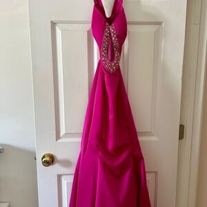 Gorgoues Fuchsia Formal / Prom Gown